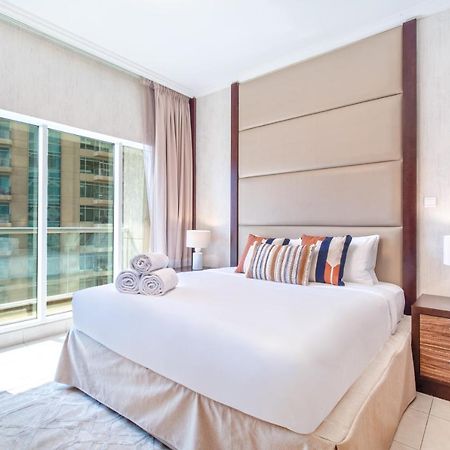 Bnbmehomes - Spacious Studio In Downtown Near Burj Khalifa - 1703 Дубай Экстерьер фото