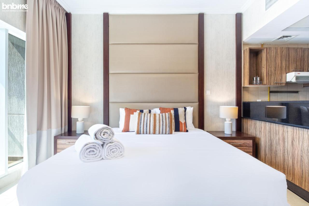 Bnbmehomes - Spacious Studio In Downtown Near Burj Khalifa - 1703 Дубай Экстерьер фото